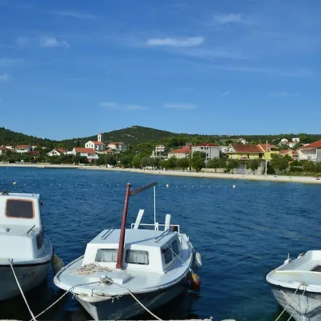 Marino Lägenhet Vinišće